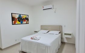 Apartamento No Centro Proximo A Jk.